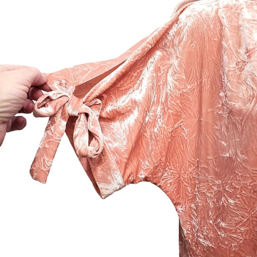 ⭐️Maeve Anthropologie Crushed Velvet Cold Shoulder Tie Short Sleeve Pink Size - Picture 7 of 9